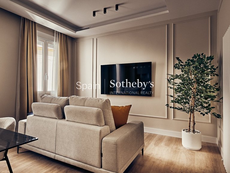 Apartment for Sale in Madrid, Madrid 8