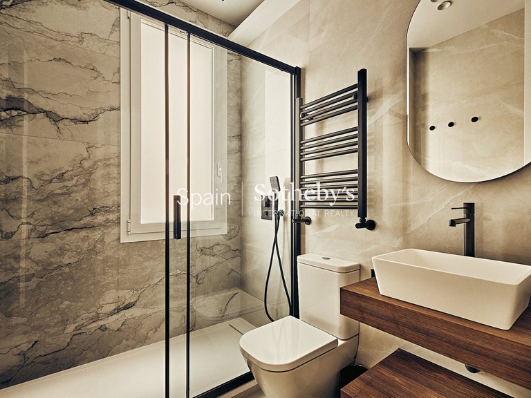 Apartment for Sale in Madrid, Madrid 17