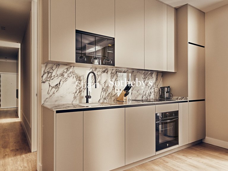 Apartment for Sale in Madrid, Madrid 6
