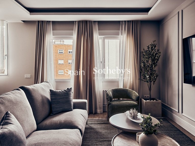 Apartment for Sale in Madrid, Madrid 5