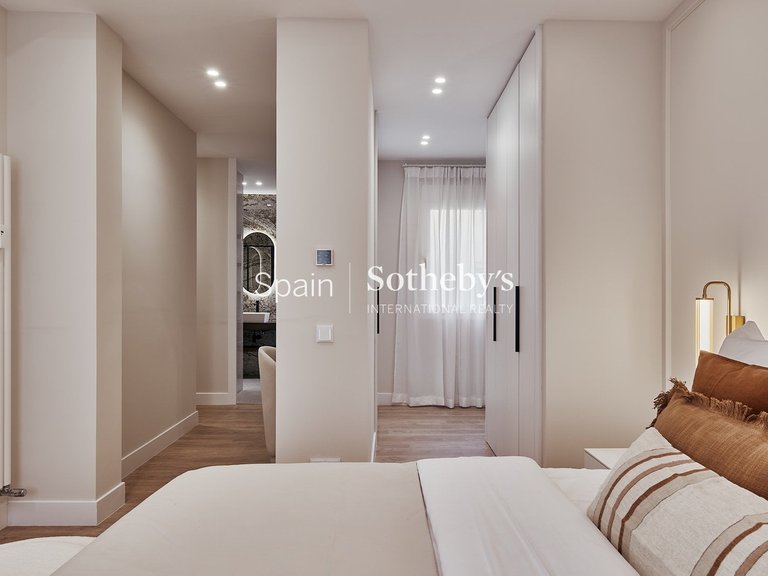 Apartment for Sale in Madrid, Madrid 22