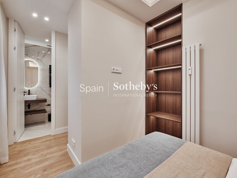 Apartment for Sale in Madrid, Madrid 26