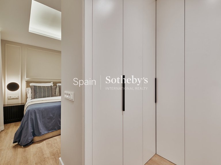 Apartment for Sale in Madrid, Madrid 18