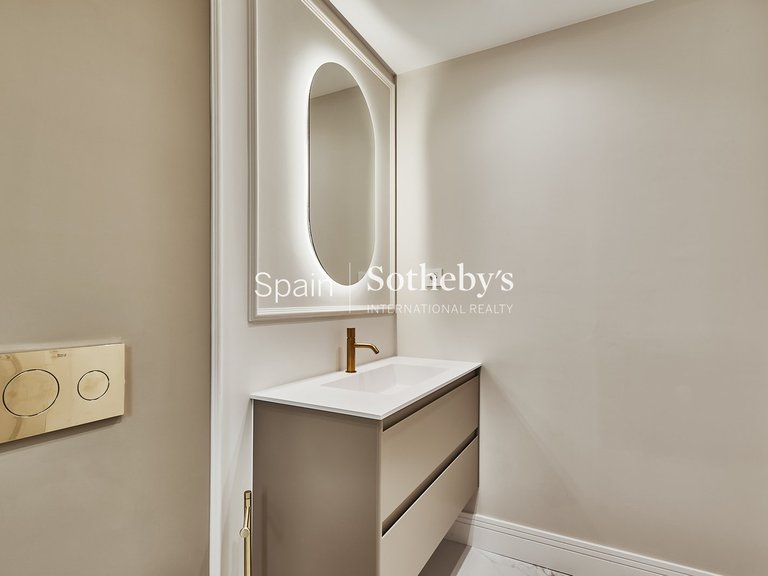 Apartment for Sale in Madrid, Madrid 19