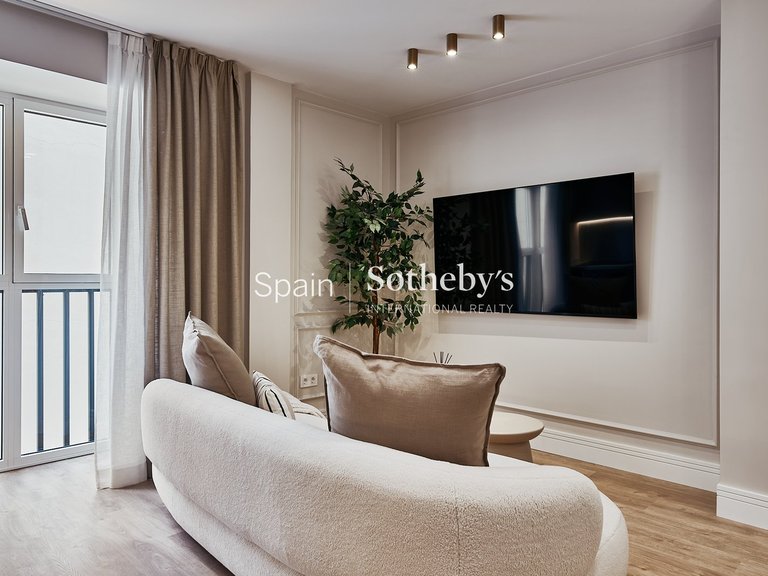 Apartment for Sale in Madrid, Madrid 6
