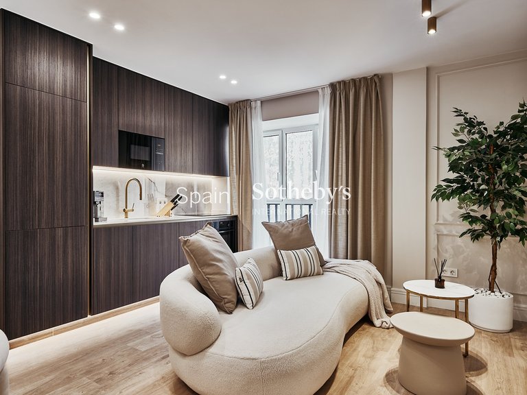 Apartment for Sale in Madrid, Madrid 2