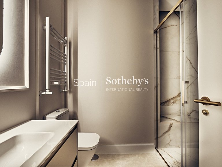 Apartment for Sale in Madrid, Madrid 17