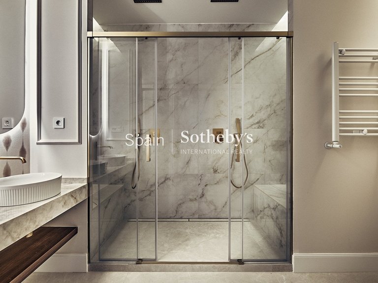 Apartment for Sale in Madrid, Madrid 18