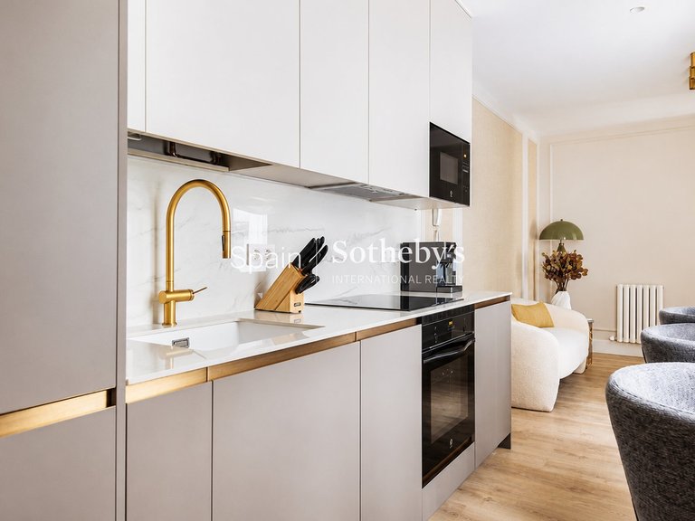 Apartment for Sale in Madrid, Madrid 4