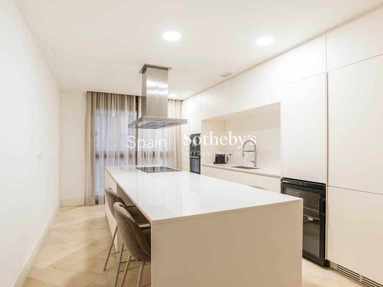 Apartment for Sale in Madrid, Madrid 5