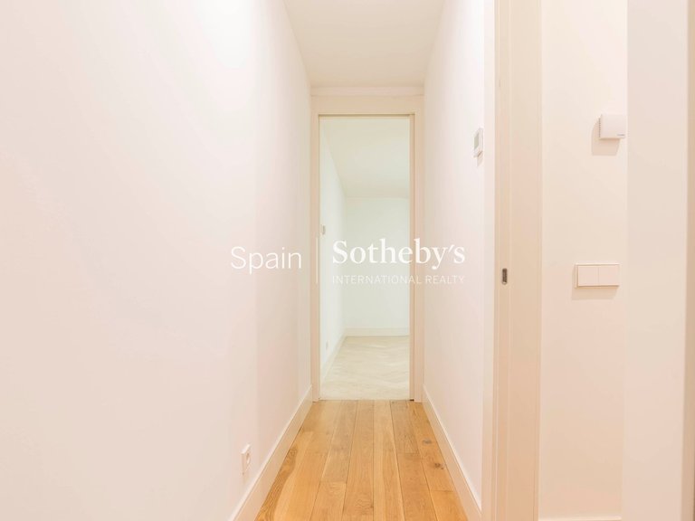 Apartment for Sale in Madrid, Madrid 32