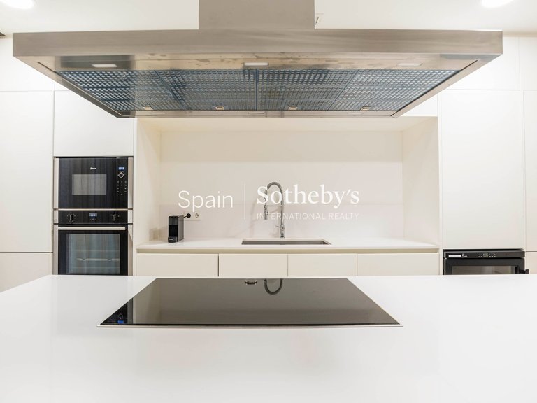 Apartment for Sale in Madrid, Madrid 6