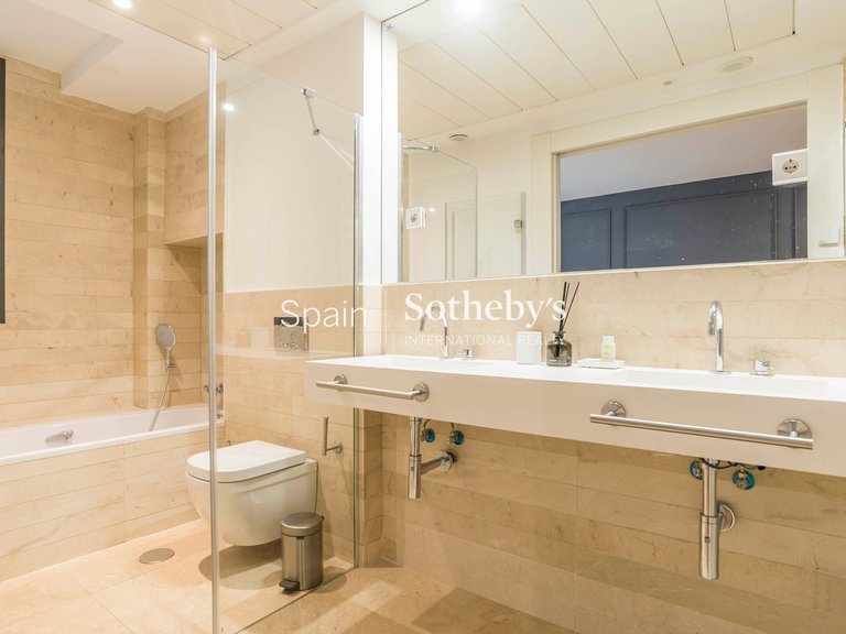 Apartment for Sale in Madrid, Madrid 30