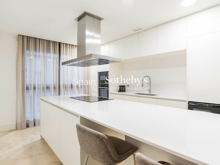 Apartment for Sale in Madrid, Madrid 12
