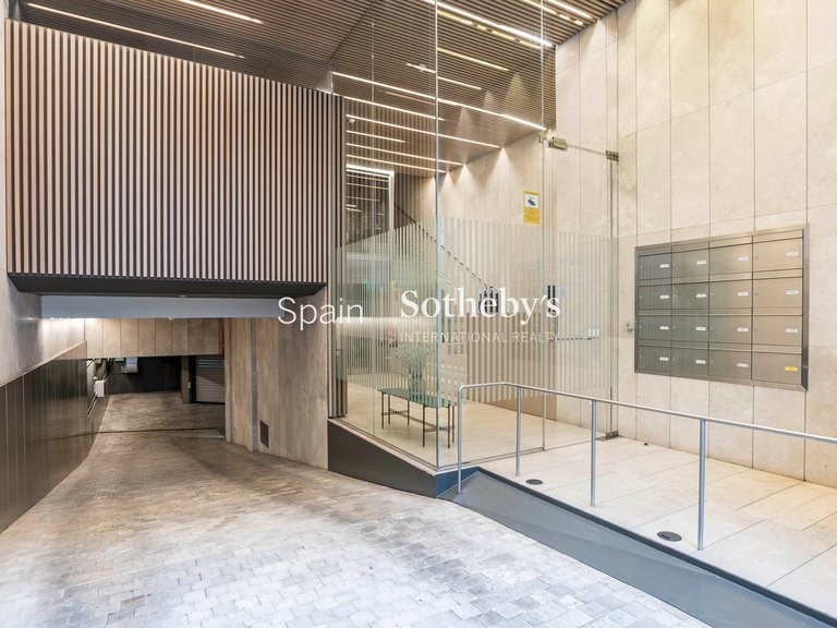 Apartment for Sale in Madrid, Madrid 36