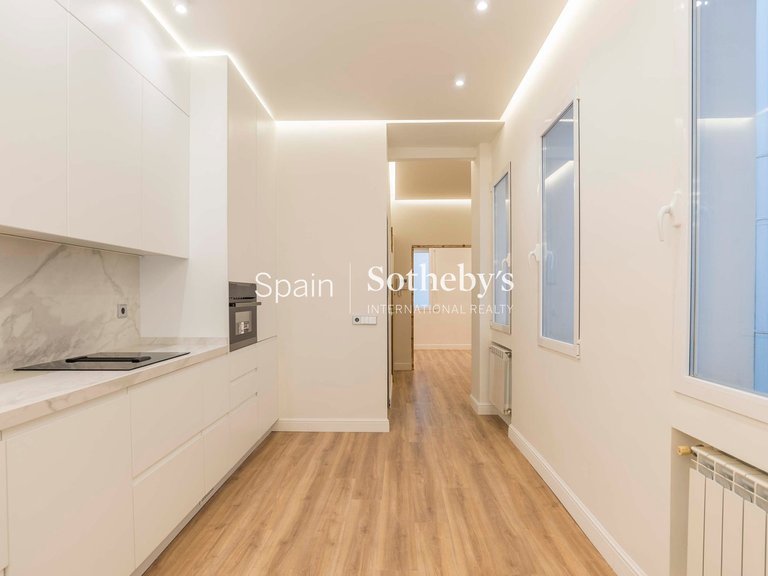 Apartment for Sale in Madrid, Madrid 24
