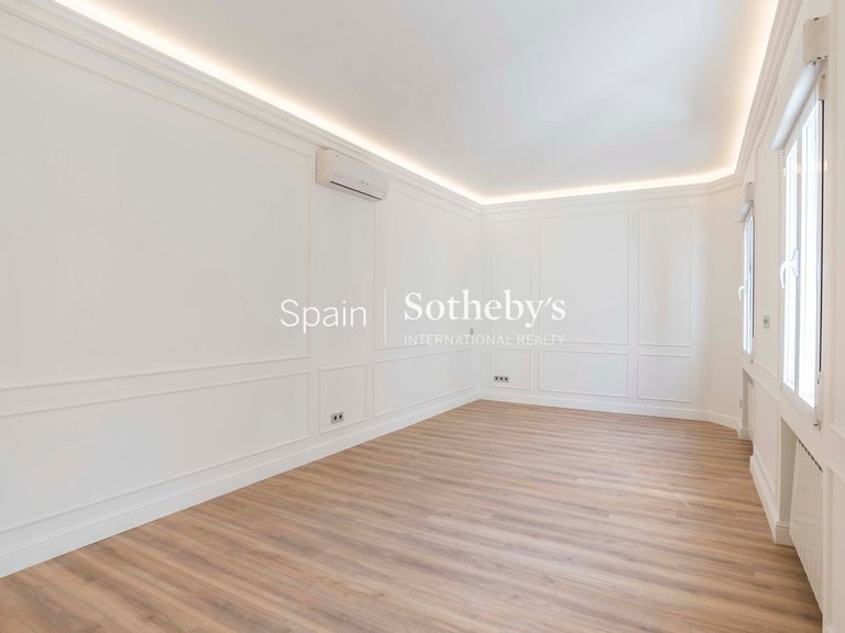 Apartment for Sale in Madrid, Madrid 28