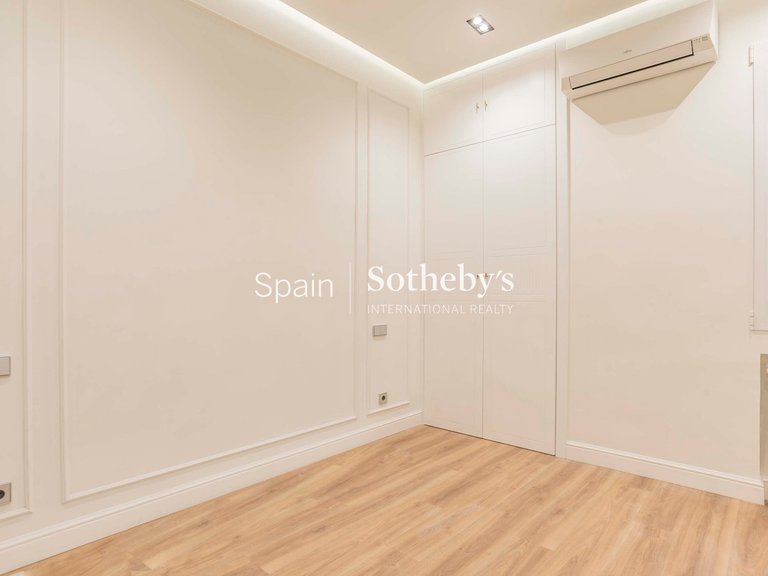Apartment for Sale in Madrid, Madrid 15