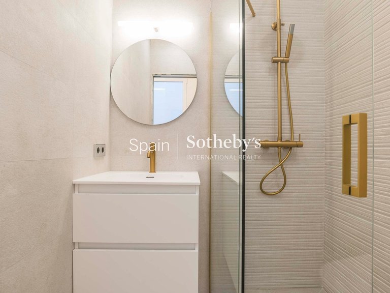 Apartment for Sale in Madrid, Madrid 26
