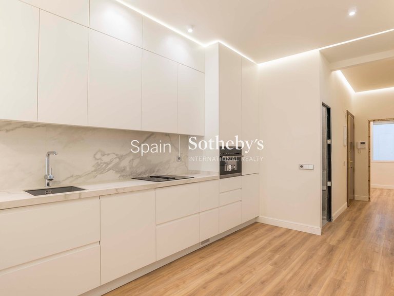 Apartment for Sale in Madrid, Madrid 13