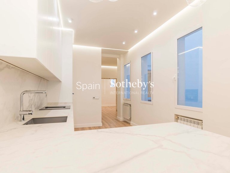 Apartment for Sale in Madrid, Madrid 22