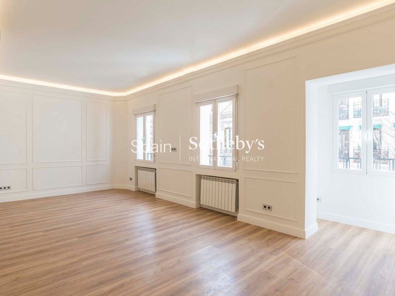 Apartment for Sale in Madrid, Madrid 6