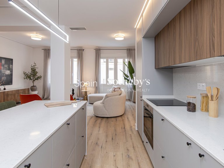 Apartment for Sale in Madrid, Madrid 8