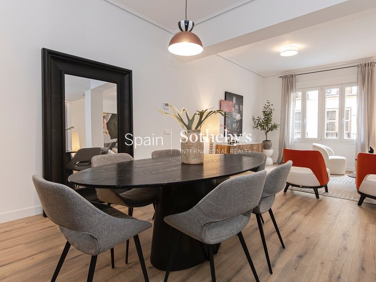 Apartment for Sale in Madrid, Madrid 5