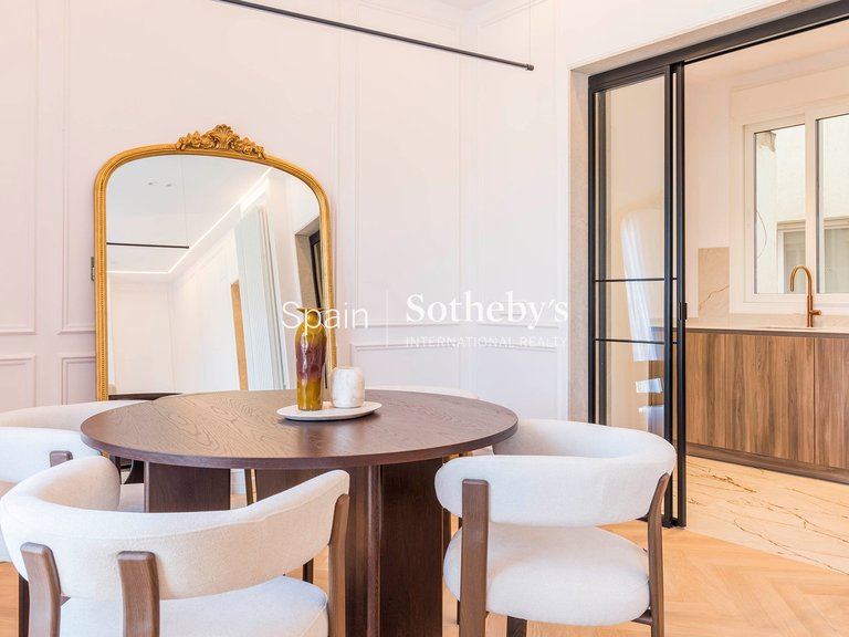 Apartment for Sale in Madrid, Madrid 6