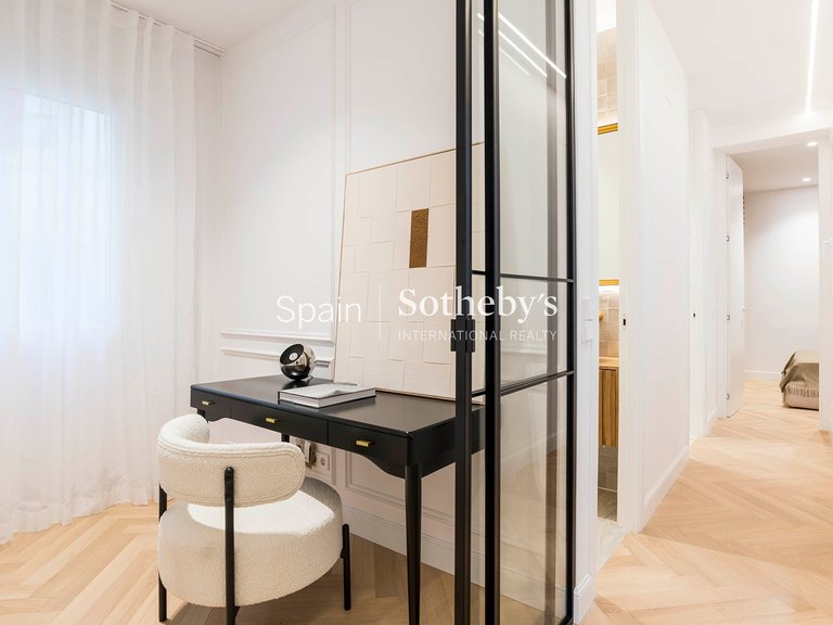 Apartment for Sale in Madrid, Madrid 28