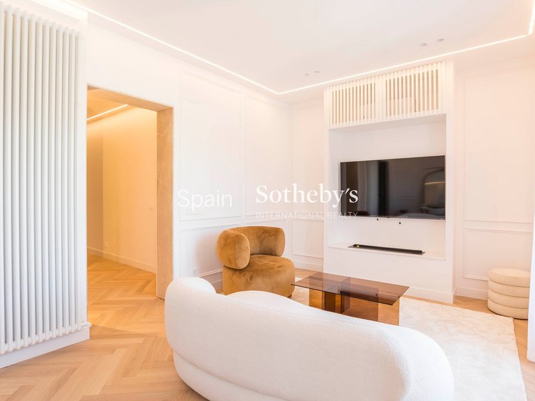 Apartment for Sale in Madrid, Madrid 8