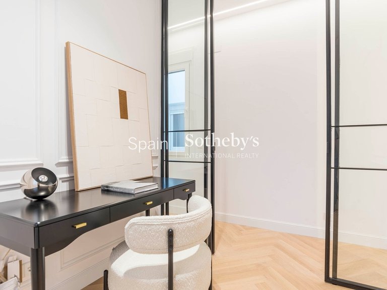 Apartment for Sale in Madrid, Madrid 26
