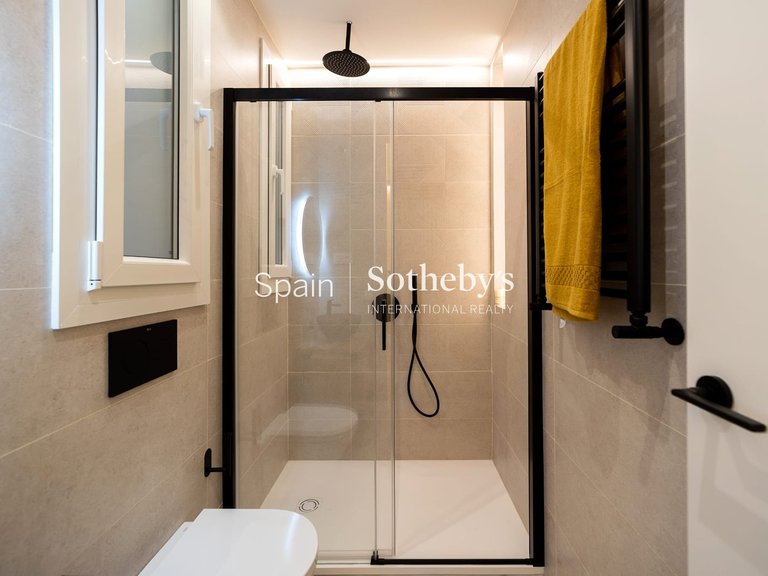 Apartment for Sale in Madrid, Madrid 25