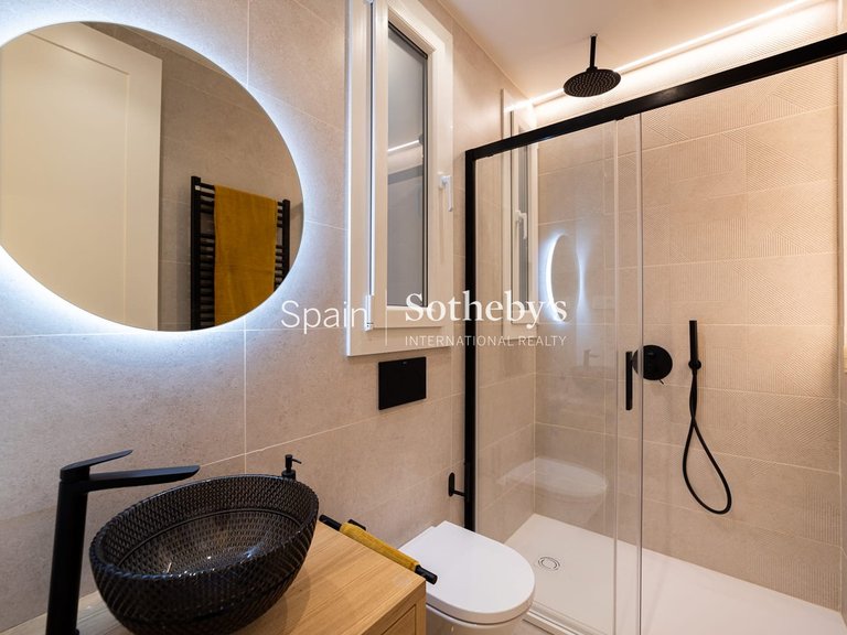 Apartment for Sale in Madrid, Madrid 26