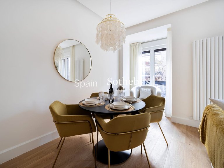 Apartment for Sale in Madrid, Madrid 11