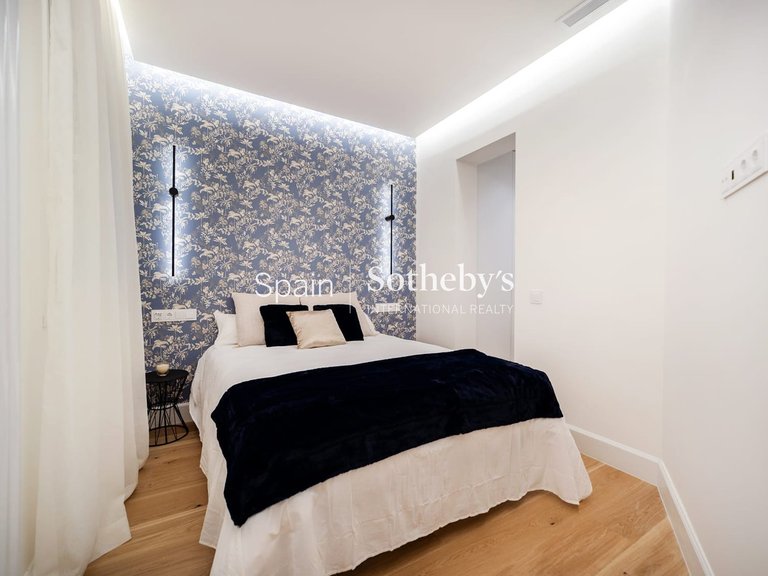 Apartment for Sale in Madrid, Madrid 22