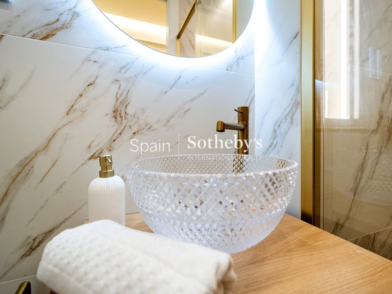 Apartment for Sale in Madrid, Madrid 21