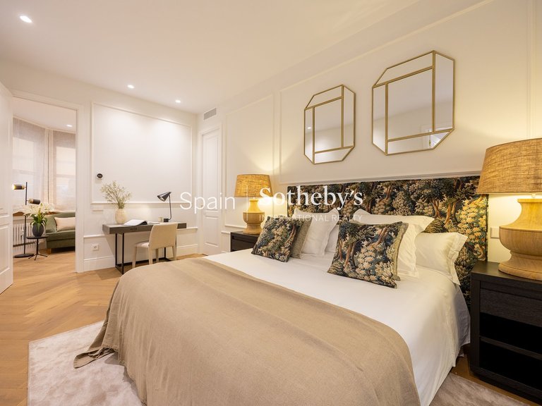 Apartment for Sale in Madrid, Madrid 22