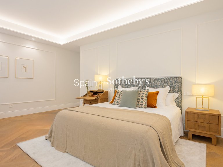 Apartment for Sale in Madrid, Madrid 46
