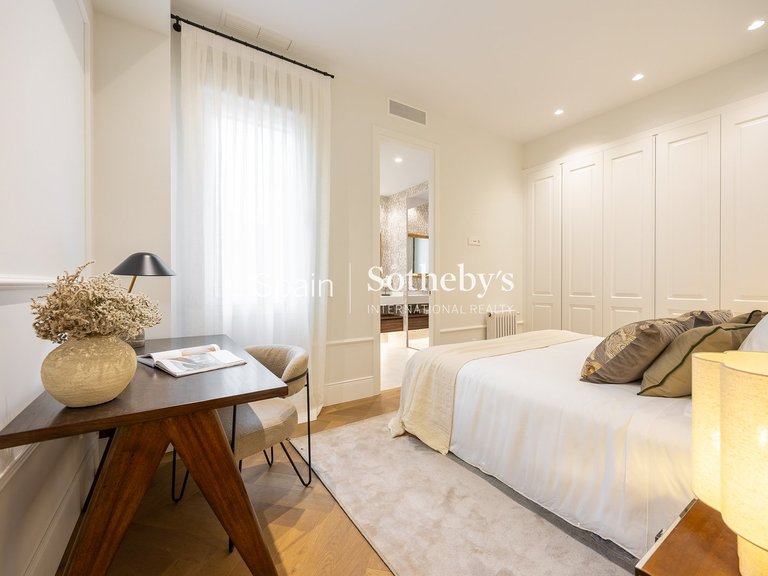 Apartment for Sale in Madrid, Madrid 16