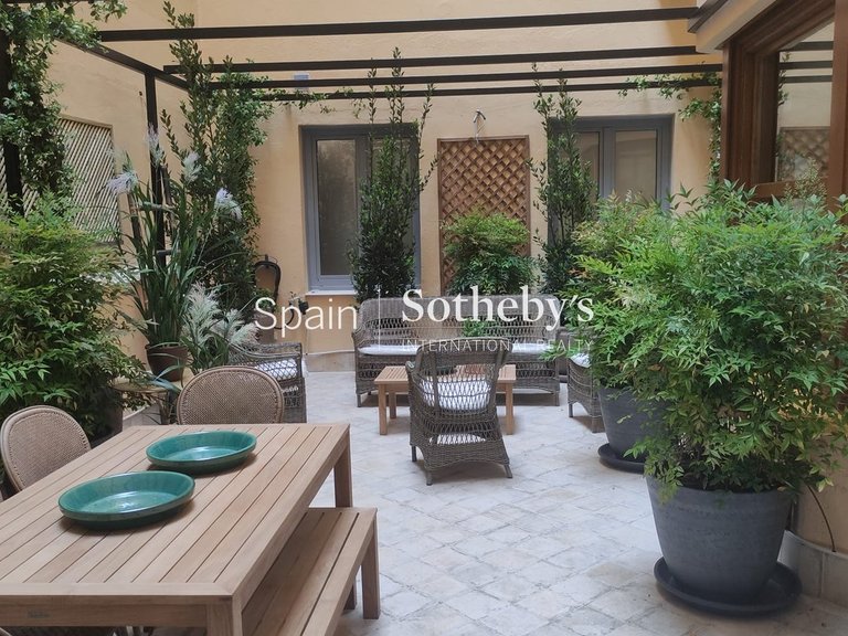 Apartment for Sale in Madrid, Madrid 5