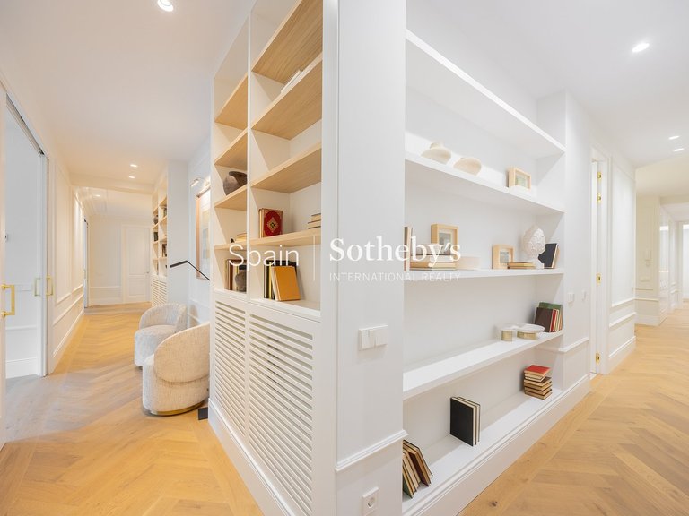 Apartment for Sale in Madrid, Madrid 29