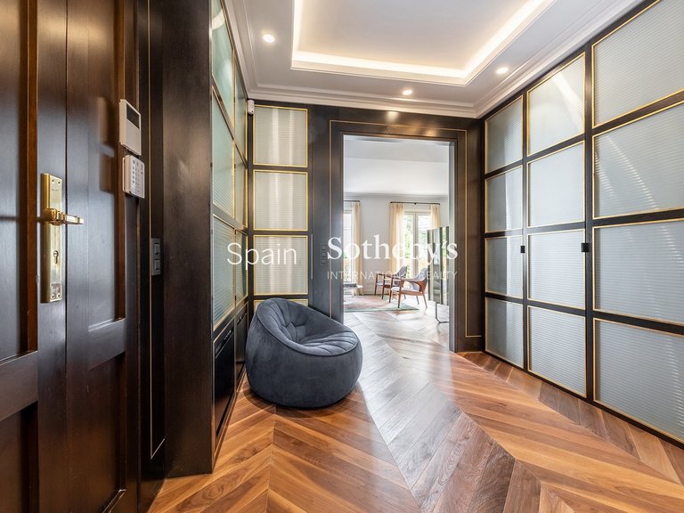 Apartment for Sale in Madrid, Madrid 18
