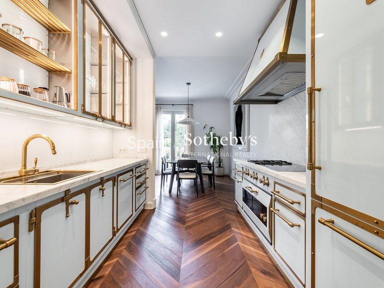 Apartment for Sale in Madrid, Madrid 15