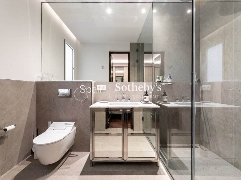 Apartment for Sale in Madrid, Madrid 26