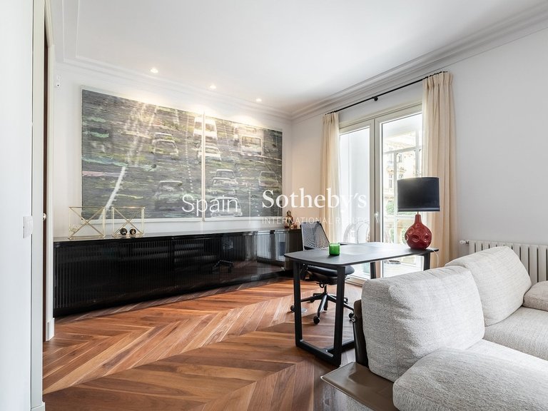 Apartment for Sale in Madrid, Madrid 8