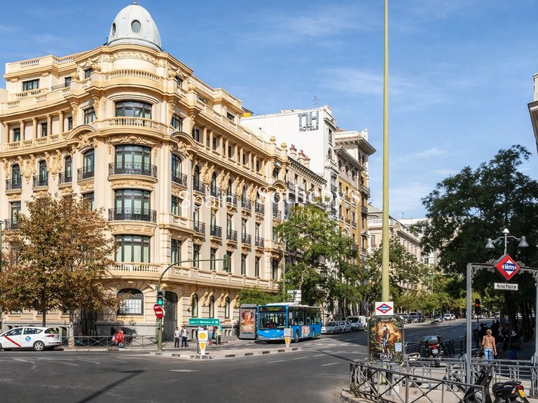 Apartment for Sale in Madrid, Madrid 35
