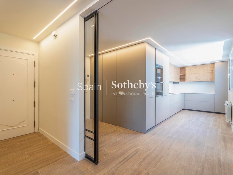 Apartment for Rent in Madrid, Madrid 3