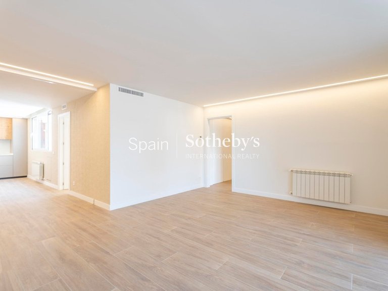 Apartment for Rent in Madrid, Madrid 17