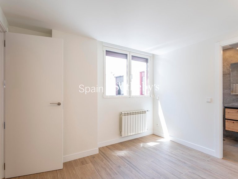 Apartment for Rent in Madrid, Madrid 14
